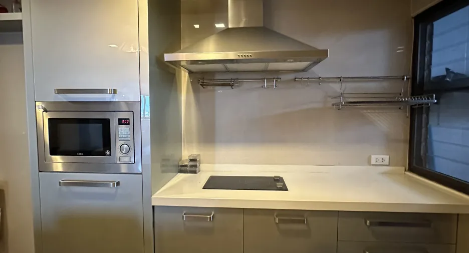 For rent 3 bedrooms condo in Watthana, Bangkok