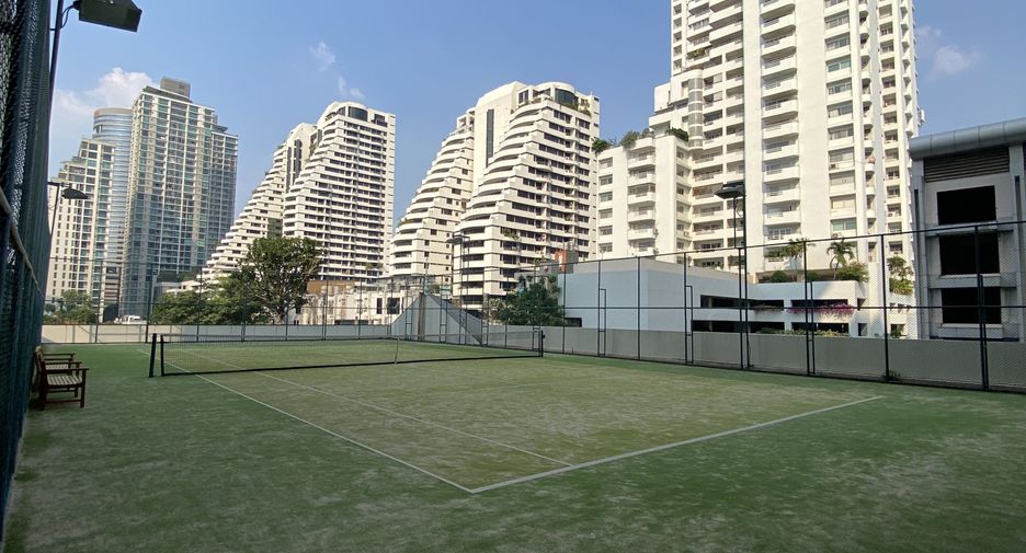 Apartamento en alquiler de 4 habitaciones en Watthana, Bangkok