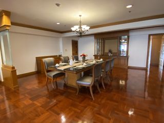 For rent 4 bedrooms apartment in Watthana, Bangkok