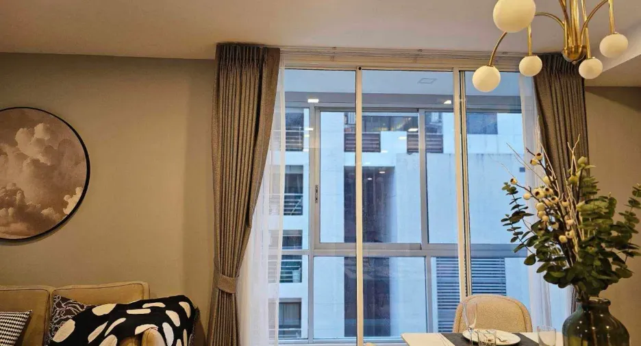 À louer 2 chambres condo à Pathum Wan, Bangkok
