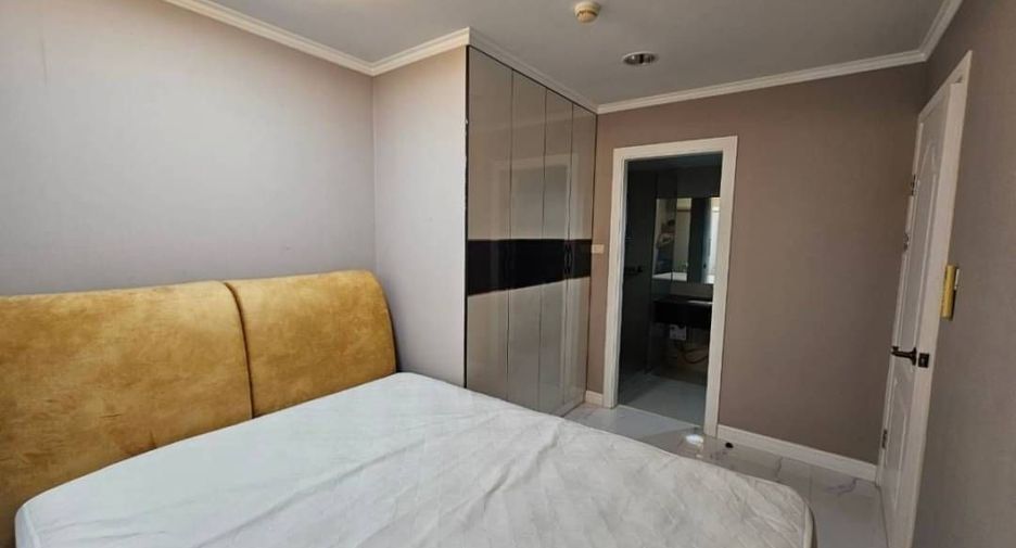 Condo en alquiler de 4 habitaciones en Huai Khwang, Bangkok