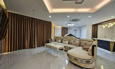 For rent 4 bedrooms condo in Huai Khwang, Bangkok