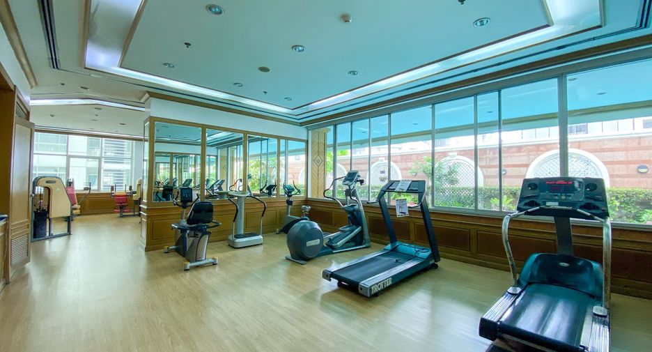 For rent 2 bedrooms condo in Watthana, Bangkok