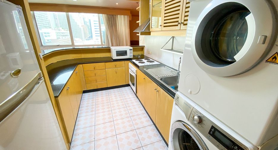For rent 2 bedrooms condo in Watthana, Bangkok
