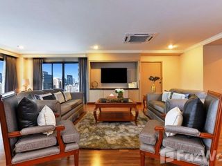 For rent 3 bedrooms condo in Watthana, Bangkok