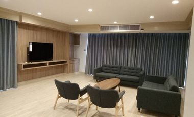For rent 4 bedrooms condo in Khlong Toei, Bangkok