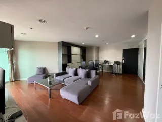 For rent 3 ベッドルーム condo in Huai Khwang, Bangkok