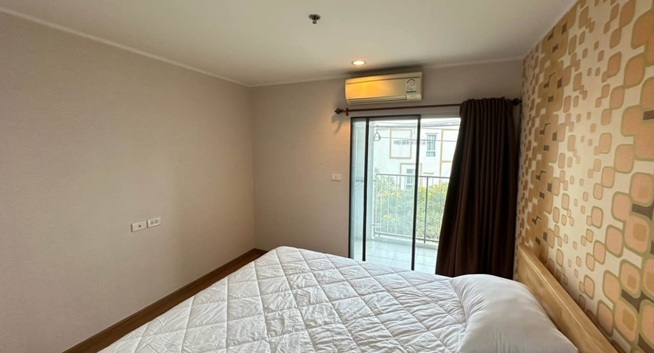 For rent 2 bedrooms condo in Huai Khwang, Bangkok