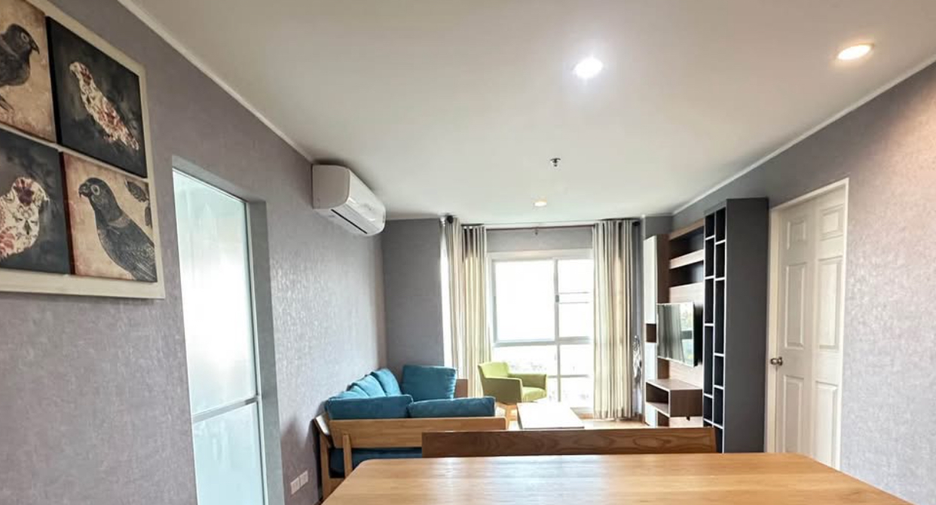 For rent 2 bedrooms condo in Huai Khwang, Bangkok