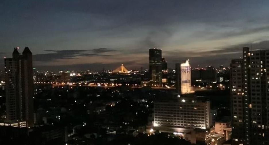 For rent 1 bed condo in Phaya Thai, Bangkok