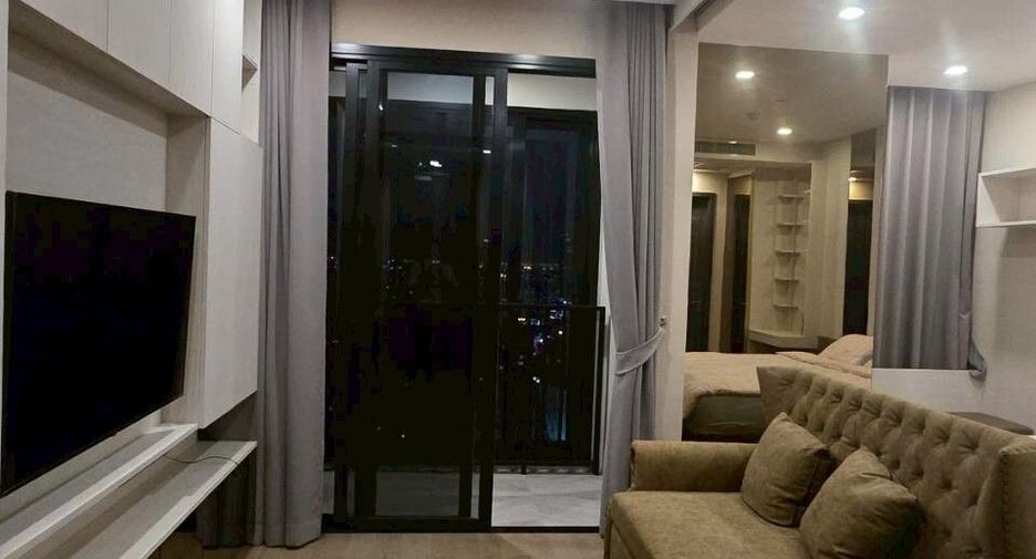 For rent 1 bed condo in Khlong Toei, Bangkok