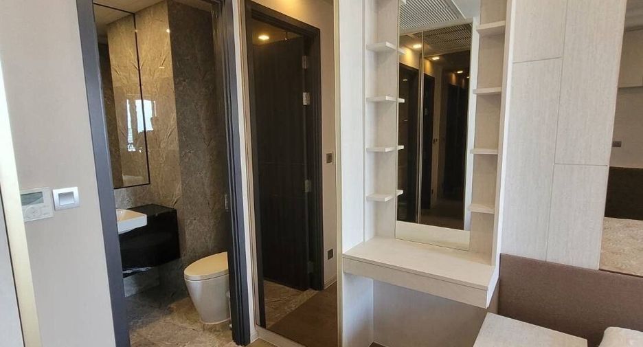 For rent 1 bed condo in Khlong Toei, Bangkok