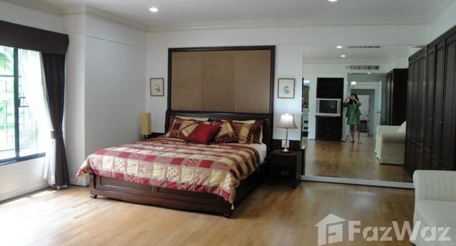 For rent 3 bedrooms condo in Sathon, Bangkok