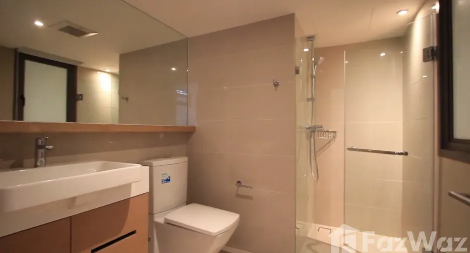 For rent 3 bedrooms apartment in Pathum Wan, Bangkok
