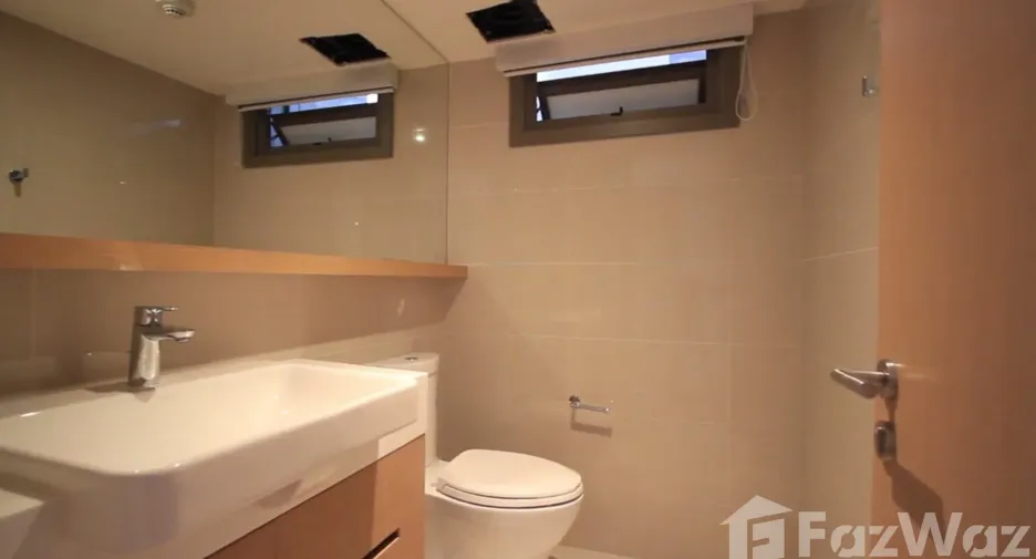 For rent 3 bedrooms apartment in Pathum Wan, Bangkok