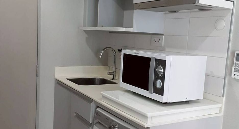 For rent 1 bed condo in Ratchathewi, Bangkok