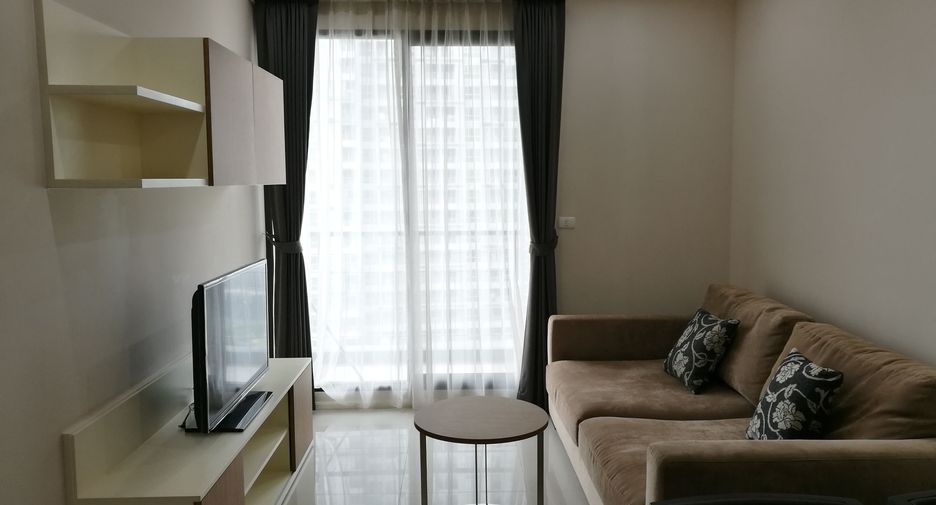 For rent 1 bed condo in Watthana, Bangkok