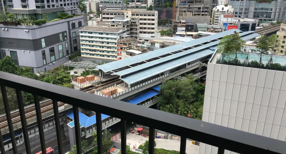 Condo en alquiler de 1 habitaciones en Khlong Toei, Bangkok