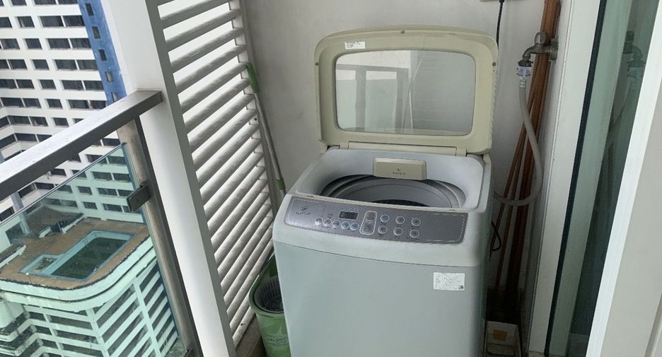 For rent 1 bed condo in Huai Khwang, Bangkok
