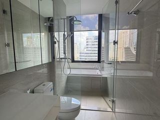 For rent 2 bedrooms condo in Pathum Wan, Bangkok