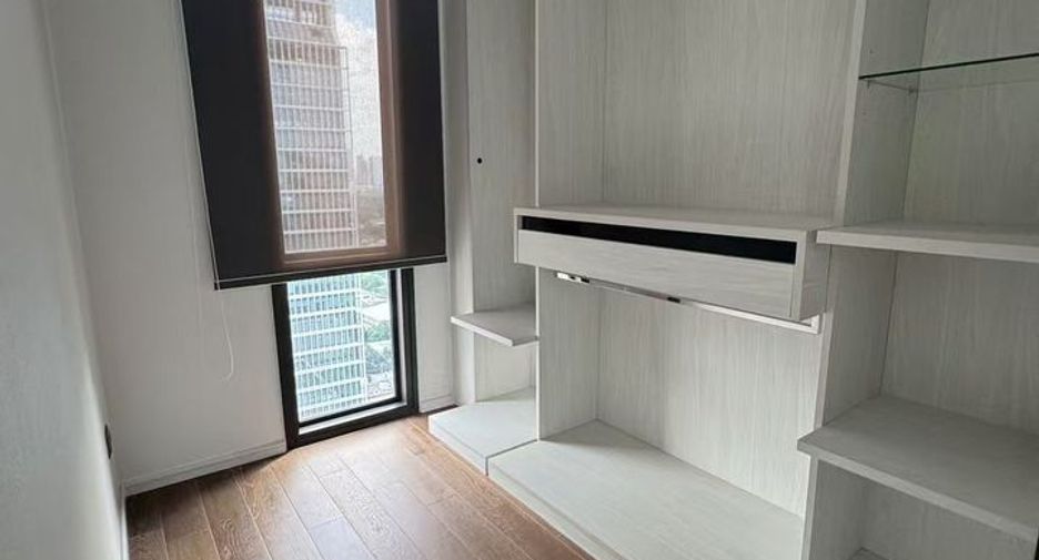 For rent 2 bedrooms condo in Pathum Wan, Bangkok