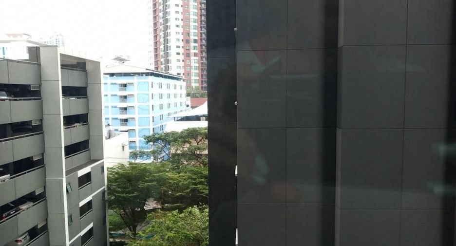 Wohnung zur Miete mit 1 Zimmer in Khlong Toei, Bangkok