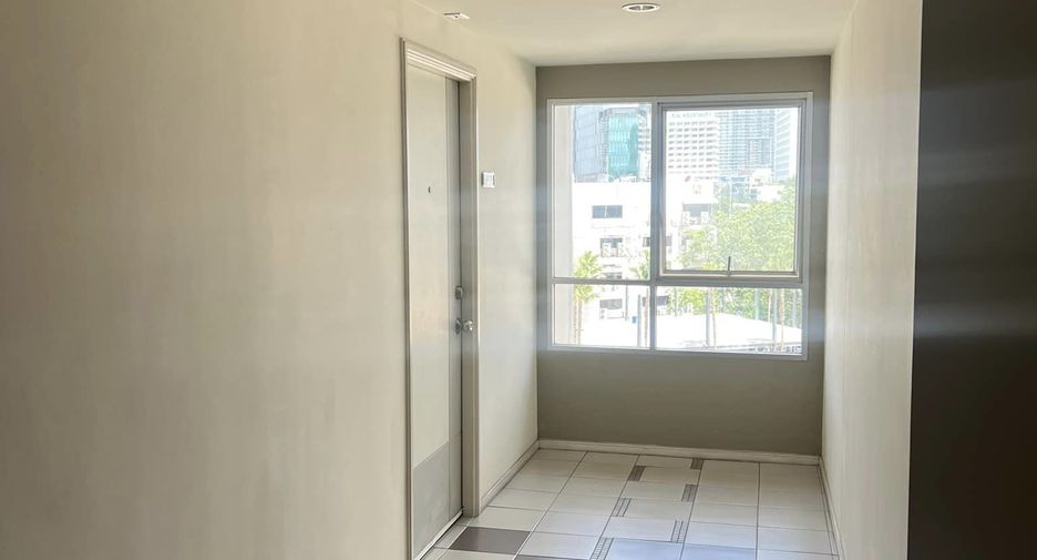 For rent 1 bed condo in Huai Khwang, Bangkok