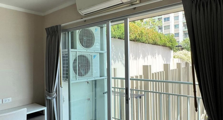 For rent 1 bed condo in Huai Khwang, Bangkok