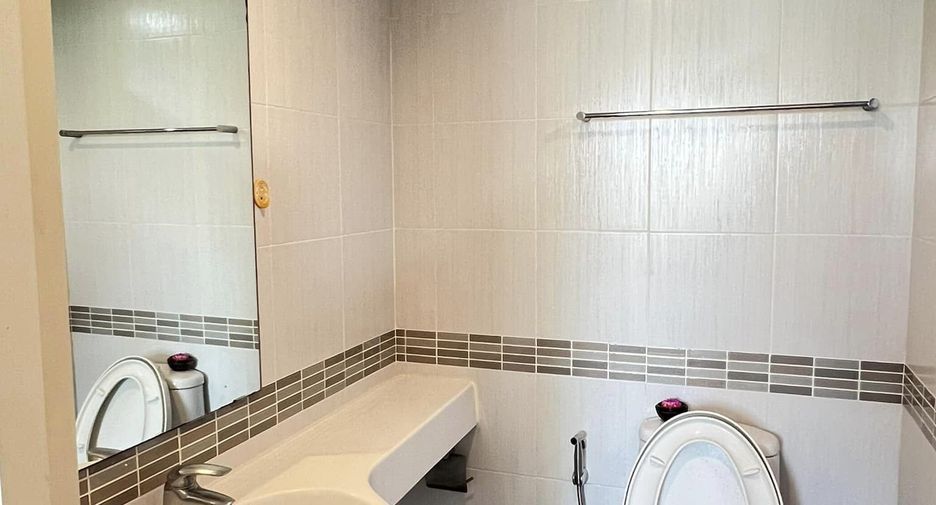 For rent 1 bed condo in Huai Khwang, Bangkok