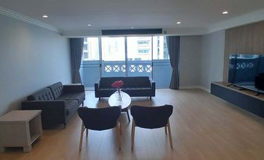 For rent 4 bedrooms condo in Khlong Toei, Bangkok