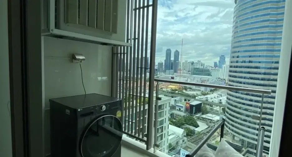 For rent 2 bedrooms condo in Watthana, Bangkok