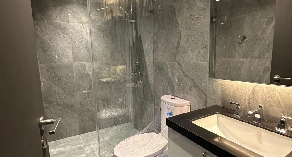 For rent 3 bedrooms condo in Bang Kho Laem, Bangkok