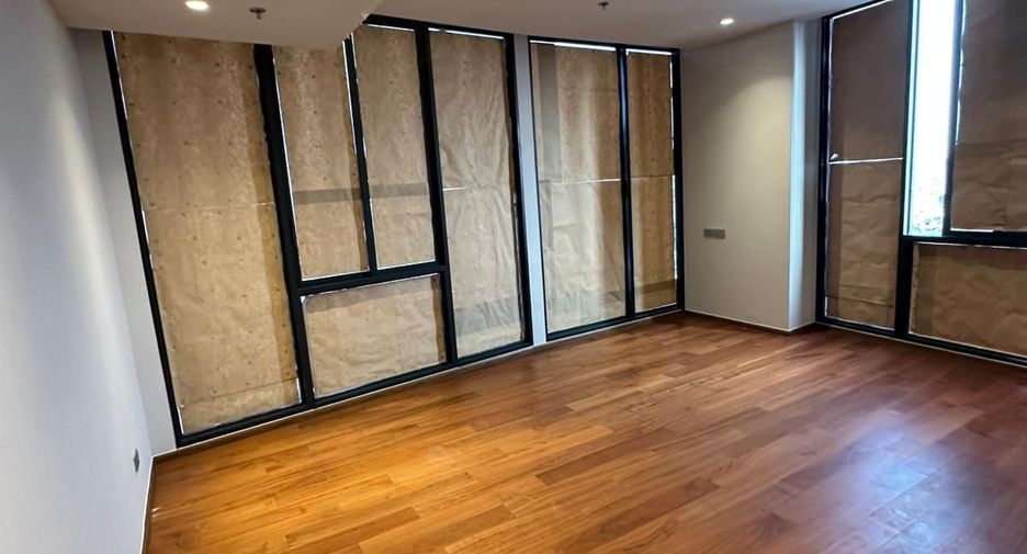 For rent 3 bedrooms condo in Bang Kho Laem, Bangkok