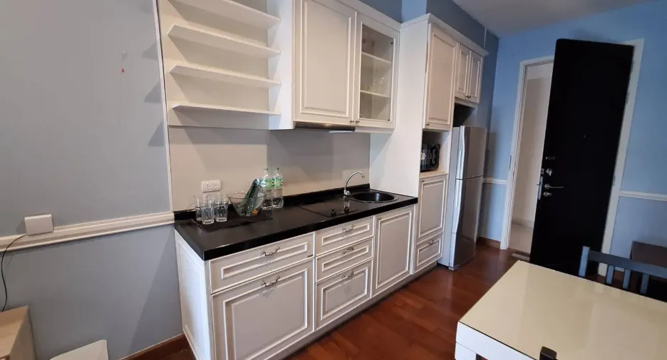 For rent 1 bed condo in Sathon, Bangkok