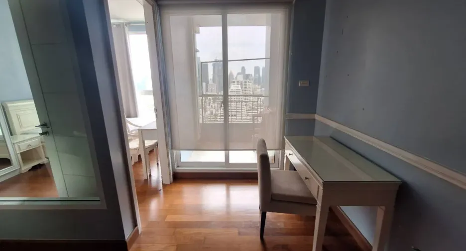 For rent 1 bed condo in Sathon, Bangkok
