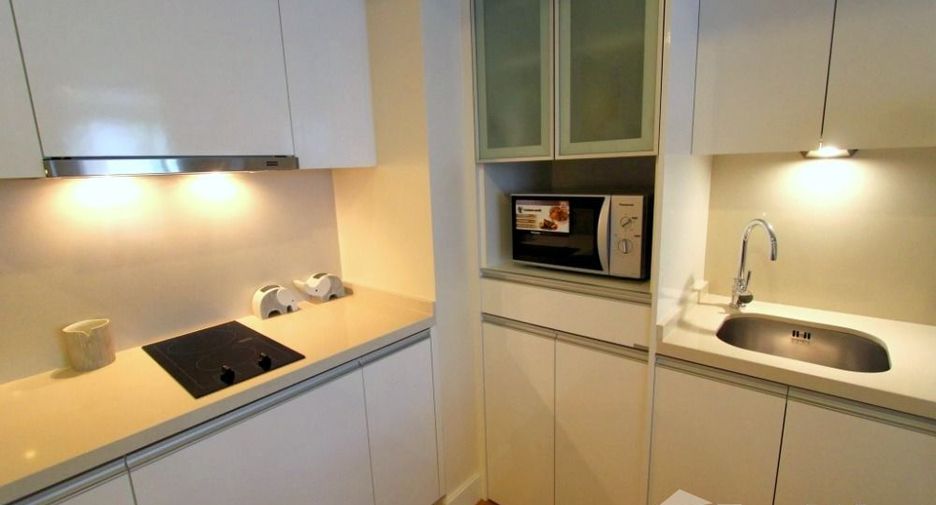 For rent 1 bed condo in Sathon, Bangkok