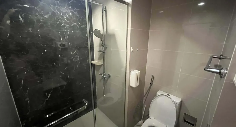 Condo en alquiler de 1 habitaciones en Khlong San, Bangkok