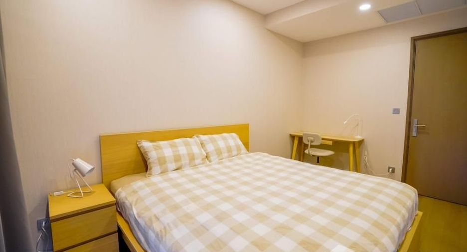 For rent 2 bedrooms condo in Bang Rak, Bangkok
