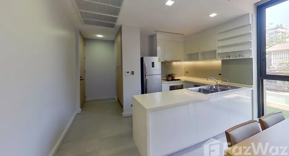 For rent 2 bedrooms condo in Khlong Toei, Bangkok