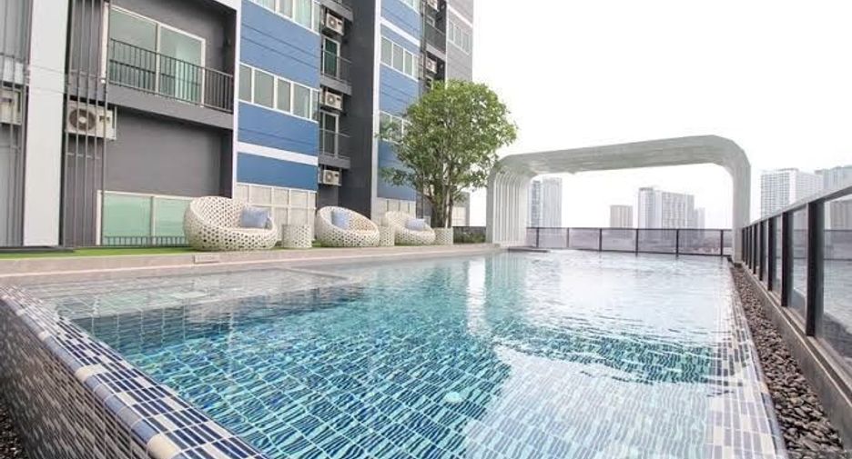 À louer studio condo à Thon Buri, Bangkok
