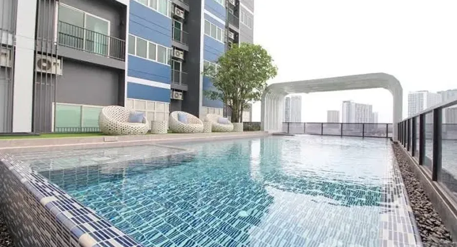 À louer studio condo à Thon Buri, Bangkok