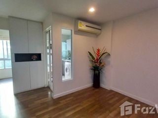 For rent 2 bedrooms condo in Phra Khanong, Bangkok
