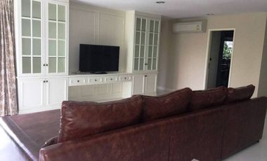 For rent 3 bedrooms condo in Khlong Toei, Bangkok
