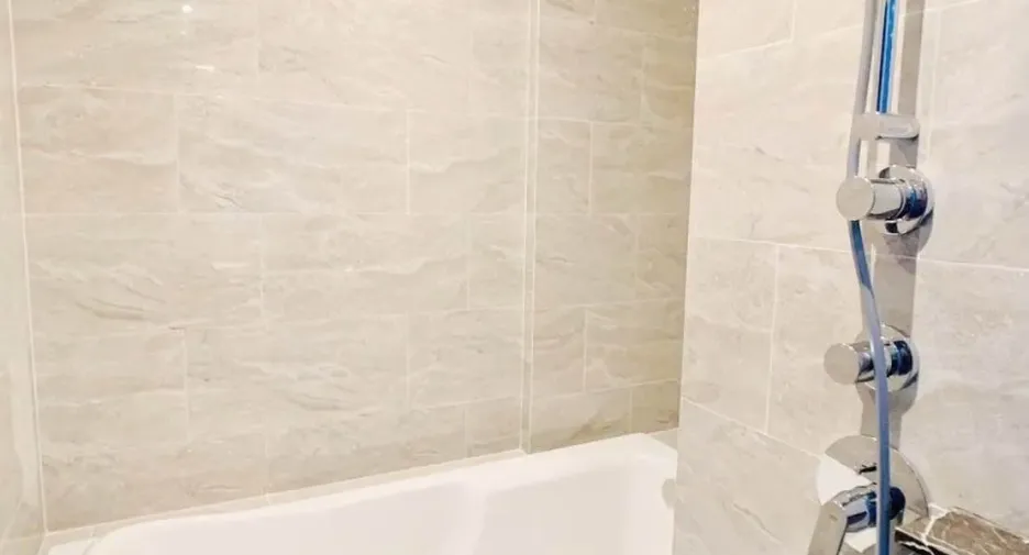 For rent 2 bedrooms condo in Huai Khwang, Bangkok