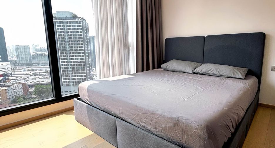 For rent 2 bedrooms condo in Huai Khwang, Bangkok