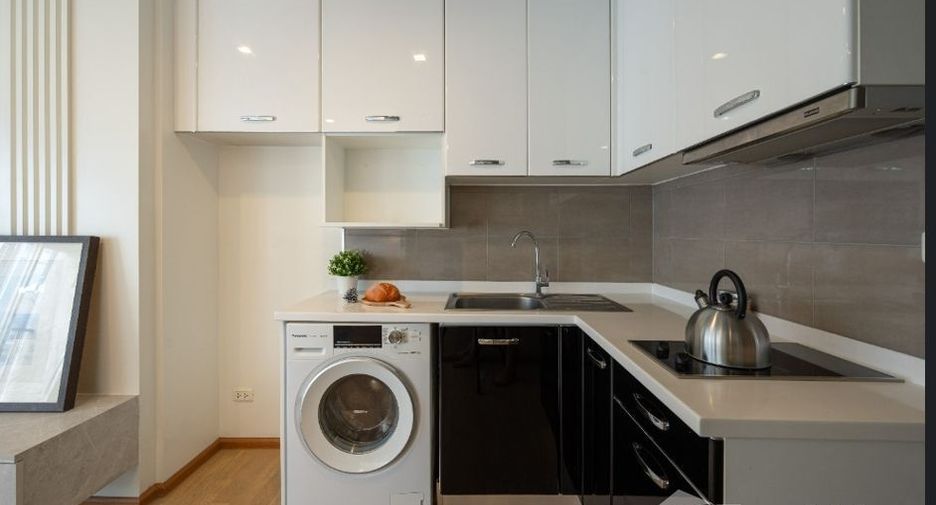 Condo en alquiler de 1 habitaciones en Khlong Toei, Bangkok