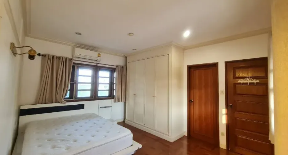 For rent 4 ベッドルーム house in Bang Phli, Samut Prakan