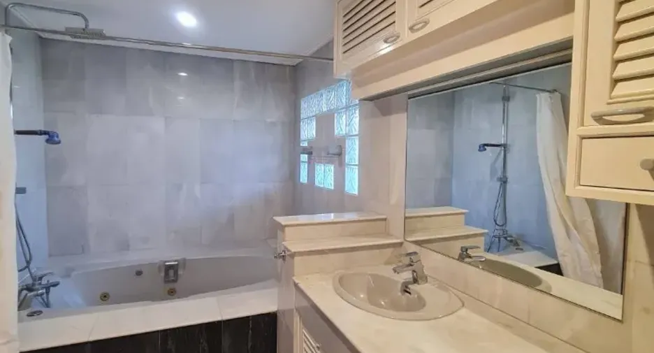 For rent 4 ベッドルーム house in Bang Phli, Samut Prakan