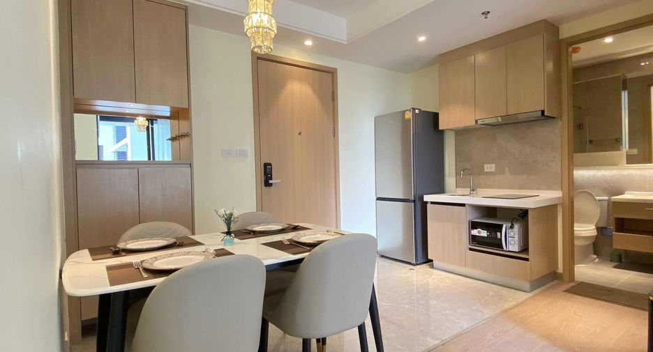 For rent 1 bed condo in Yan Nawa, Bangkok