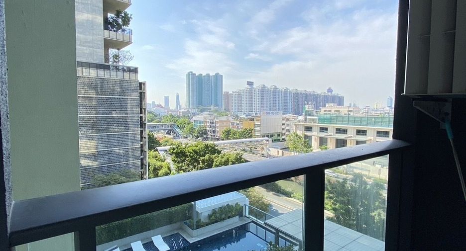 For rent 1 bed condo in Yan Nawa, Bangkok